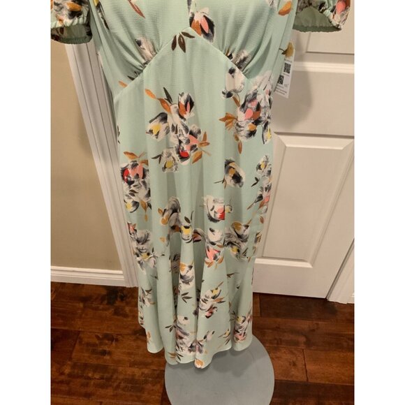 Lauren Ralph Lauren Light Green Floral V-Neck Maxi Dress, Size 12 - Picture 3 of 7
